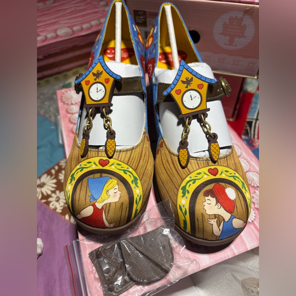 New Hot Chocolate Design Mary Jane Pumps - Cucu with Fairy Tale Design